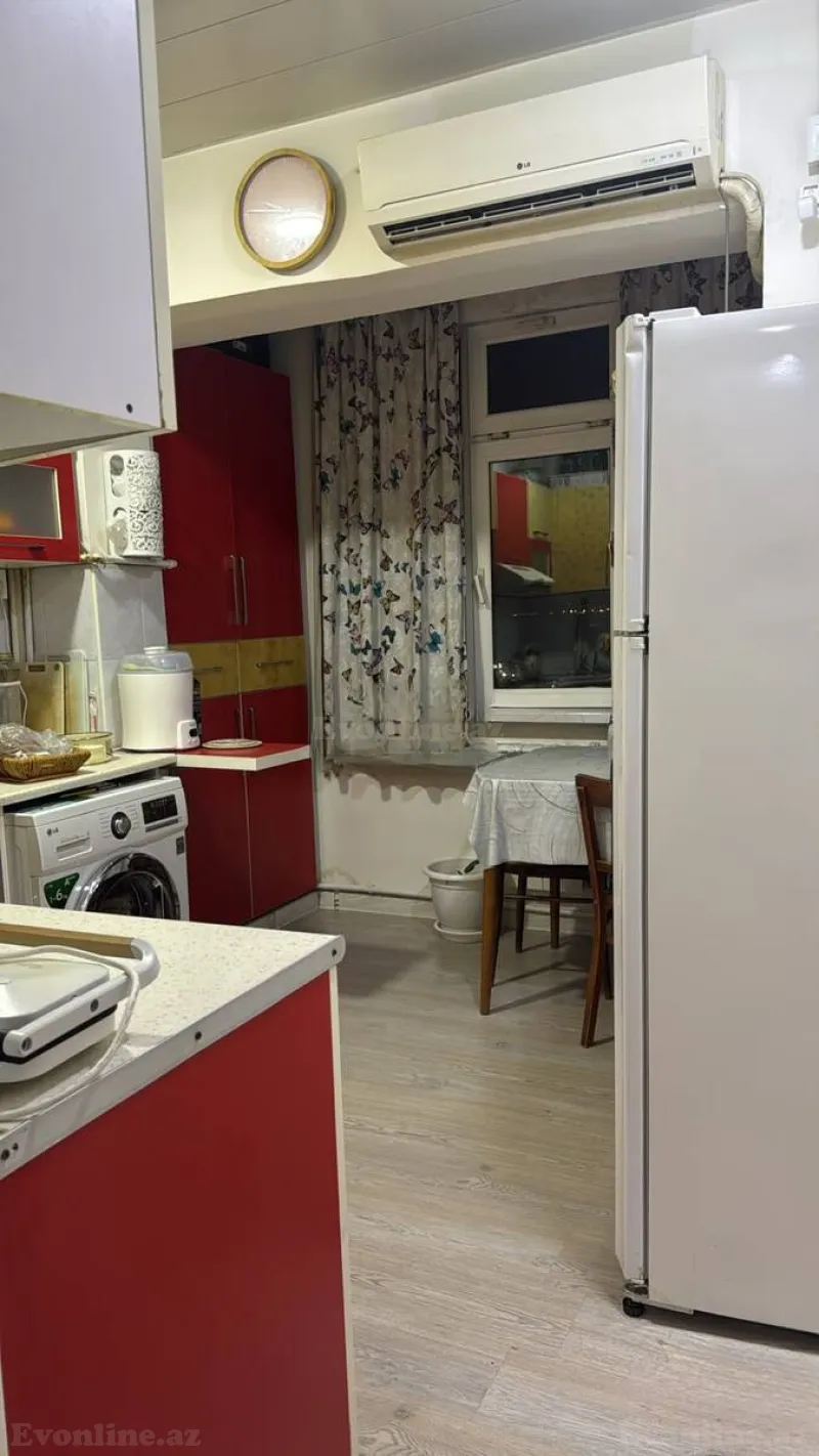 2 otaqlı köhnə tikili mənzil satılır — Həzi Aslanov, Bakı - şəkil 7
