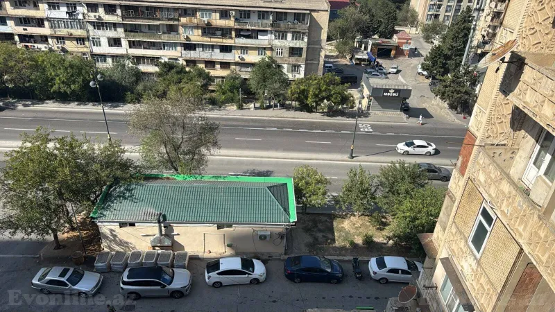 2 otaqlı köhnə tikili mənzil satılır — Həzi Aslanov, Bakı - şəkil 18