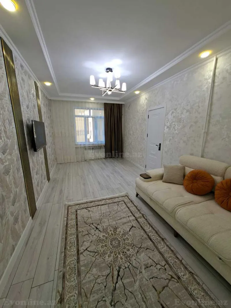3 otaqlı köhnə tikili mənzil satılır — Bakıxanov, Bakı