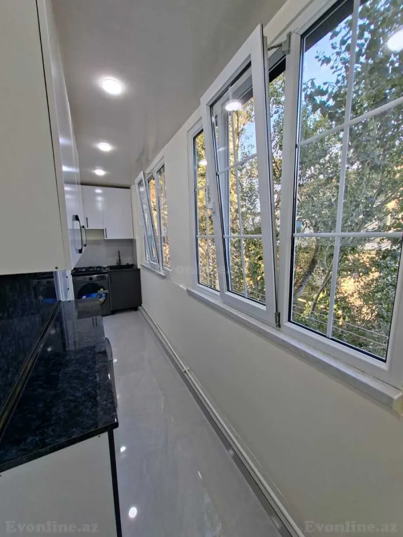 3 otaqlı köhnə tikili mənzil satılır — Bakıxanov, Bakı - şəkil 4