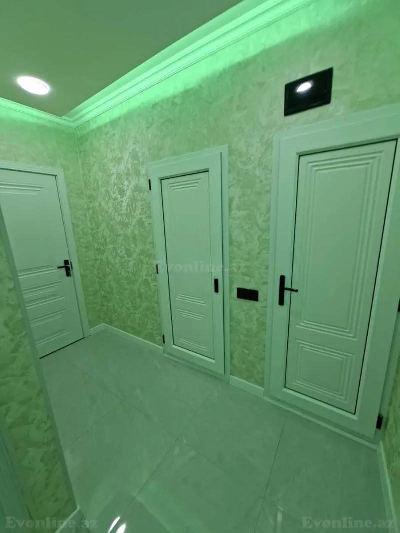 3 otaqlı köhnə tikili mənzil satılır — Bakıxanov, Bakı - şəkil 8