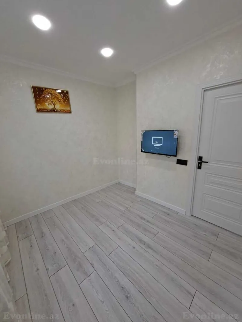 3 otaqlı köhnə tikili mənzil satılır — Bakıxanov, Bakı - şəkil 11
