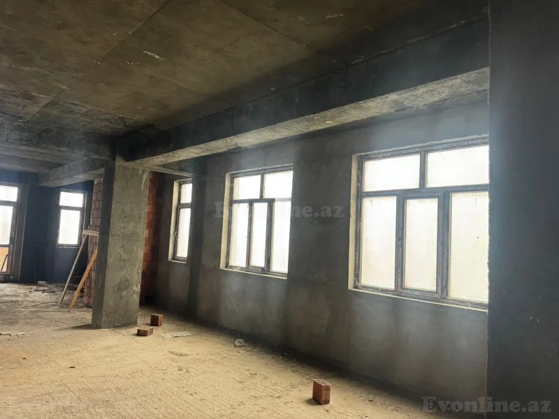 3 otaqlı Mənzil 125 m² Neftçilər m. Satılır