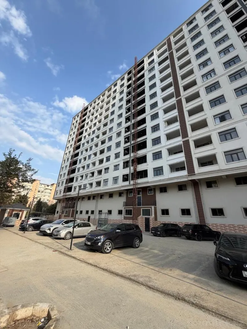3 otaqlı Mənzil 141 m² Neftçilər m. Satılır