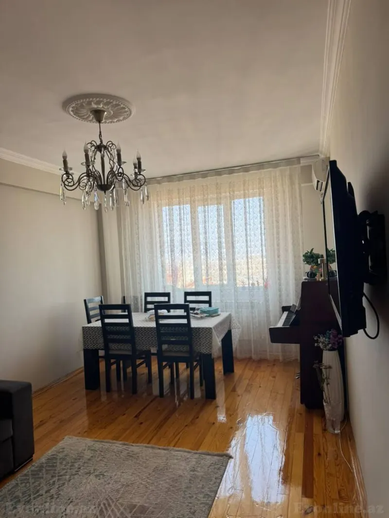 2 otaqlı Mənzil 70 m² İnşaatçılar m. Satılır