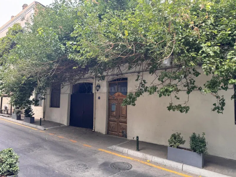 Torpaq 28 May m. Satılır