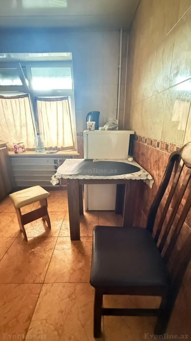 1 otaqlı köhnə tikili mənzil kirayə verilir — Nizami m., Bakı - şəkil 8