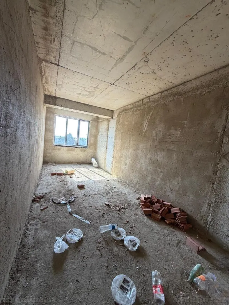 3 otaqlı Mənzil 126 m² Neftçilər m. Satılır