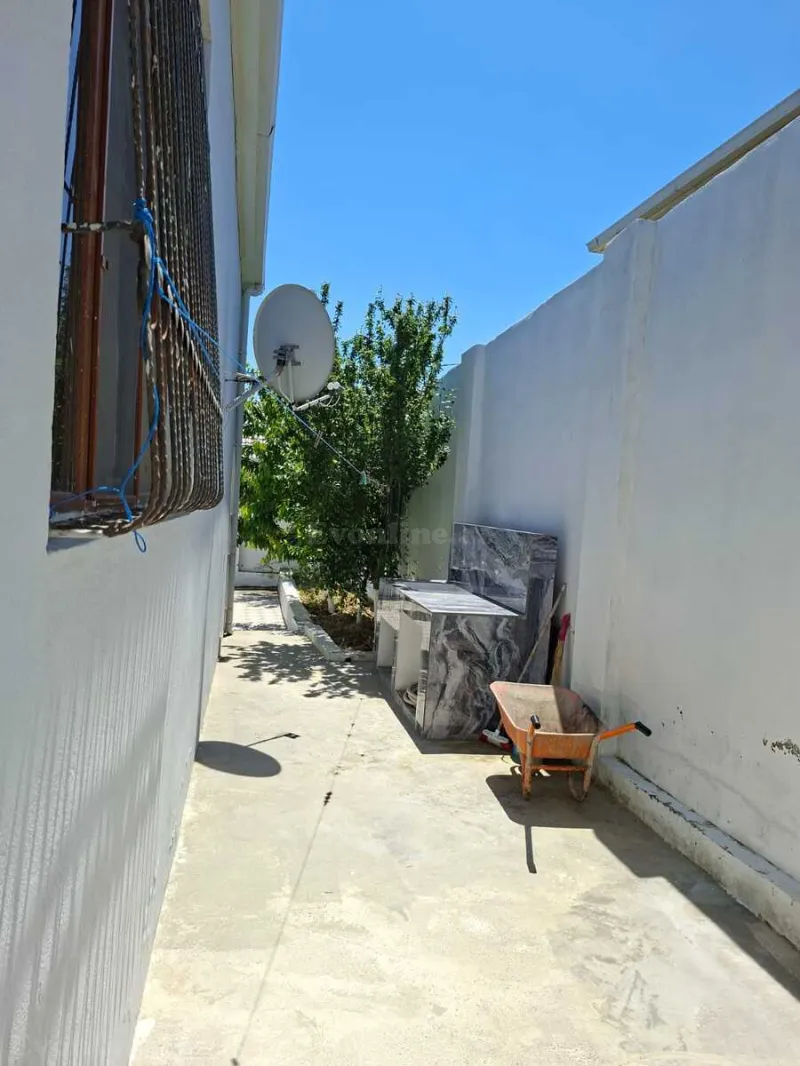 4 otaqlı həyət evi satılır — Yeni Suraxanı, Bakı - şəkil 8