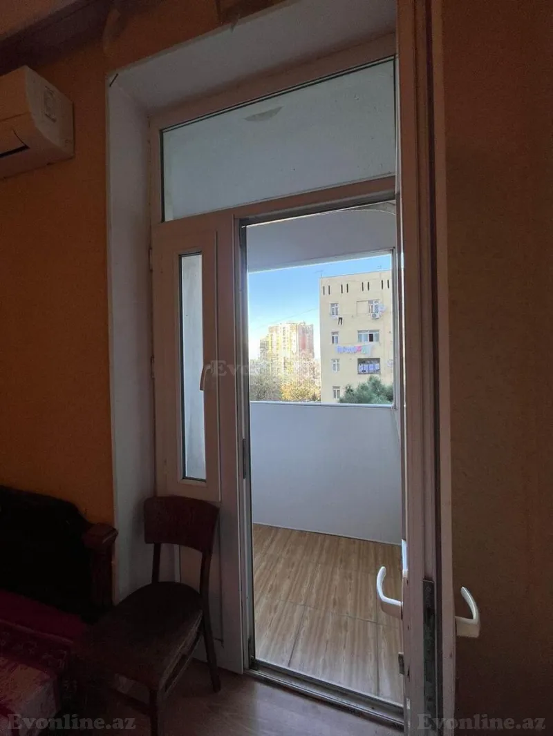 1 otaqlı köhnə tikili mənzil satılır — Koroğlu m., Bakı - şəkil 6