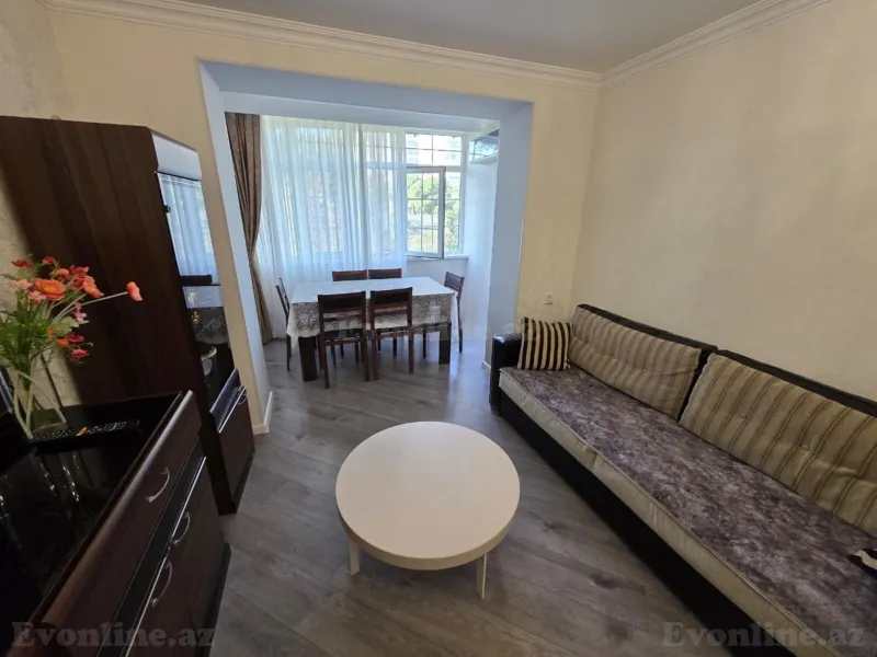 3 otaqlı Mənzil 75 m² Nizami r. Satılır