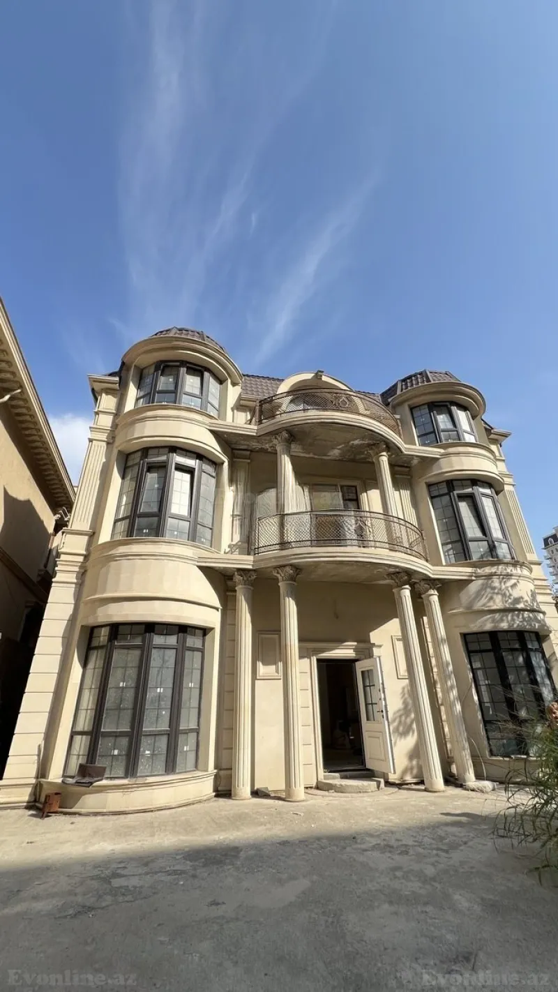 6 otaqlı Həyət evi 700 m² Yasamal Satılır