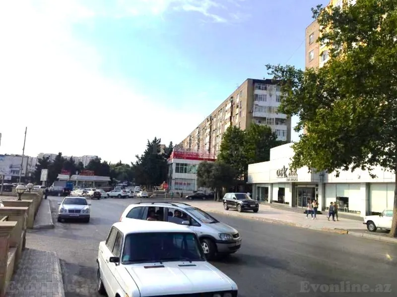3 otaqlı Mənzil 55 m² 8-ci kilometr Satılır