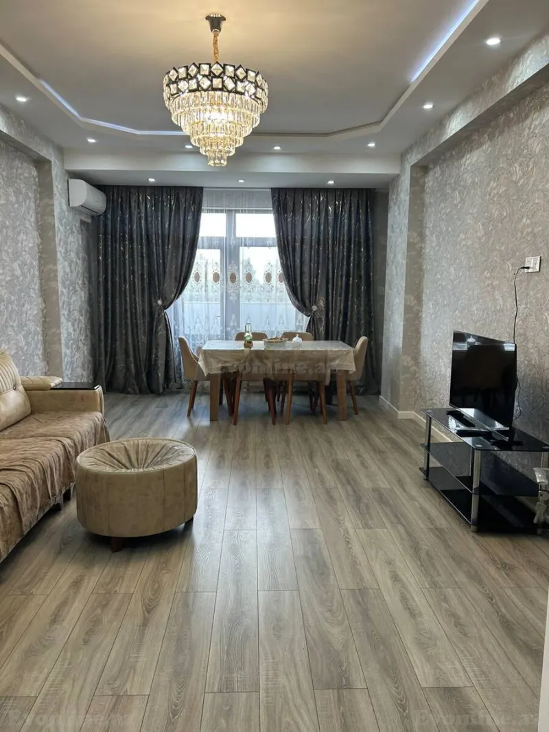2 otaqlı Mənzil 97 m² Binəqədi r. Kirayə verilir