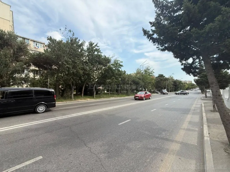 1 otaqlı köhnə tikili mənzil satılır — 8-ci kilometr, Bakı