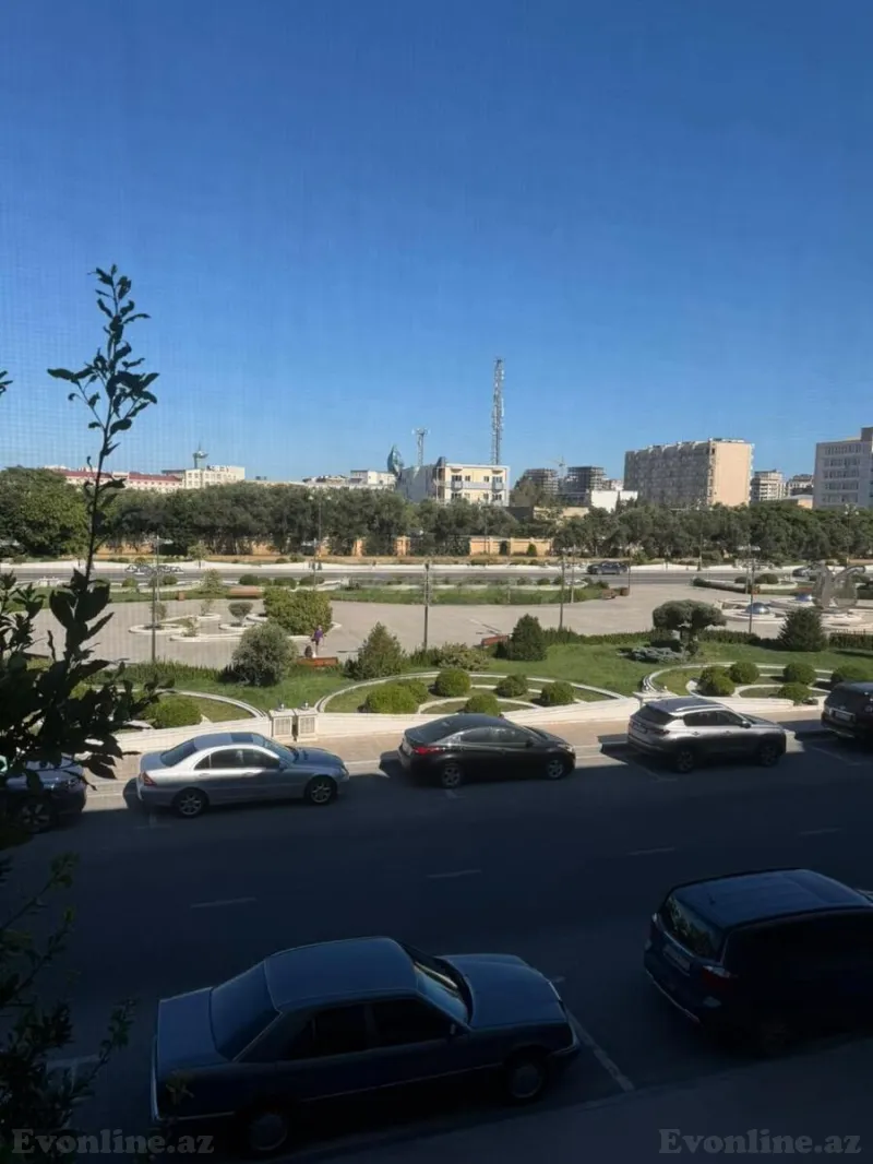 2 otaqlı Mənzil 60 m² Gənclik m. Kirayə verilir