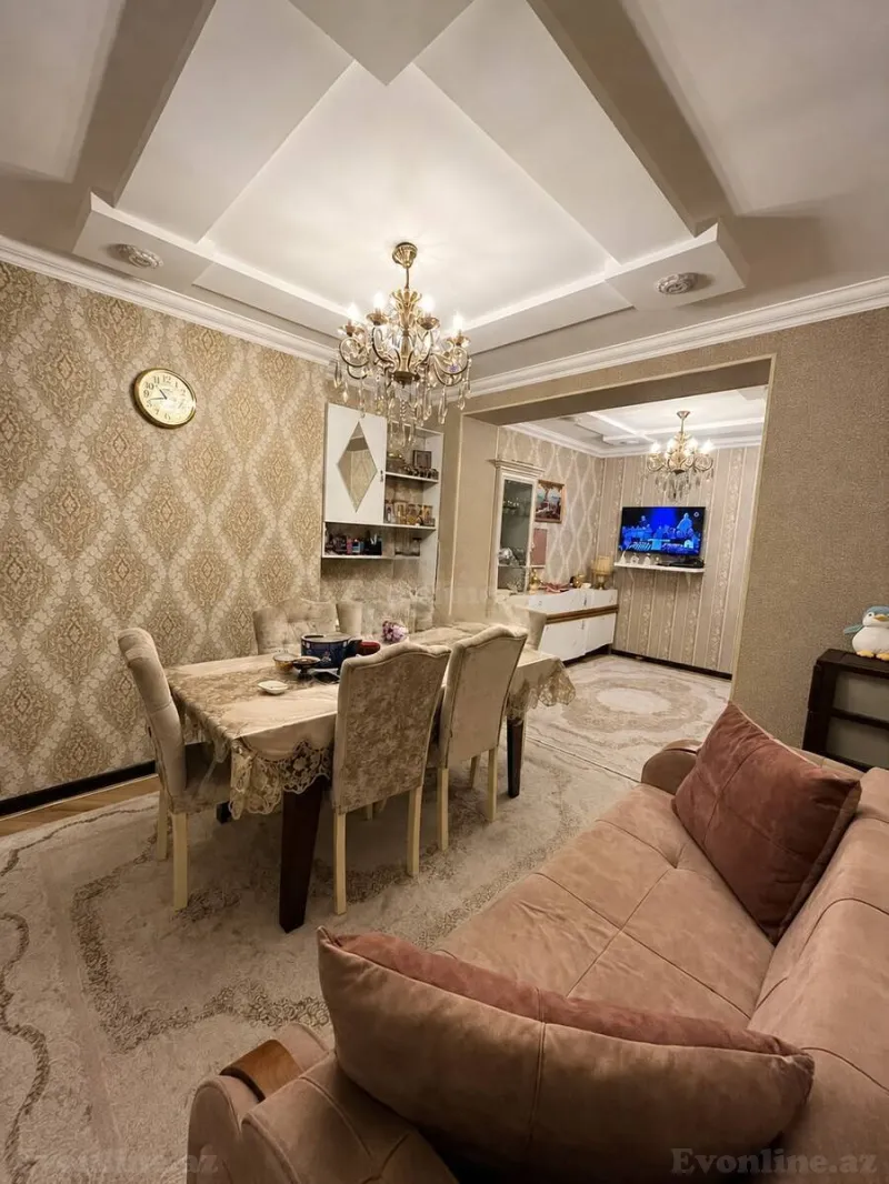 3 otaqlı Mənzil 35 m² İnşaatçılar m. Satılır