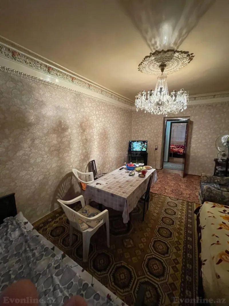 3 otaqlı Mənzil 100 m² 8-ci kilometr Satılır