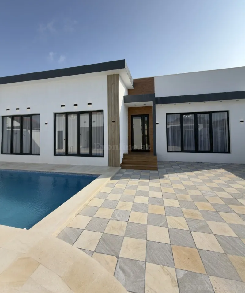 4 otaqlı Həyət evi 180 m² Şüvəlan Satılır