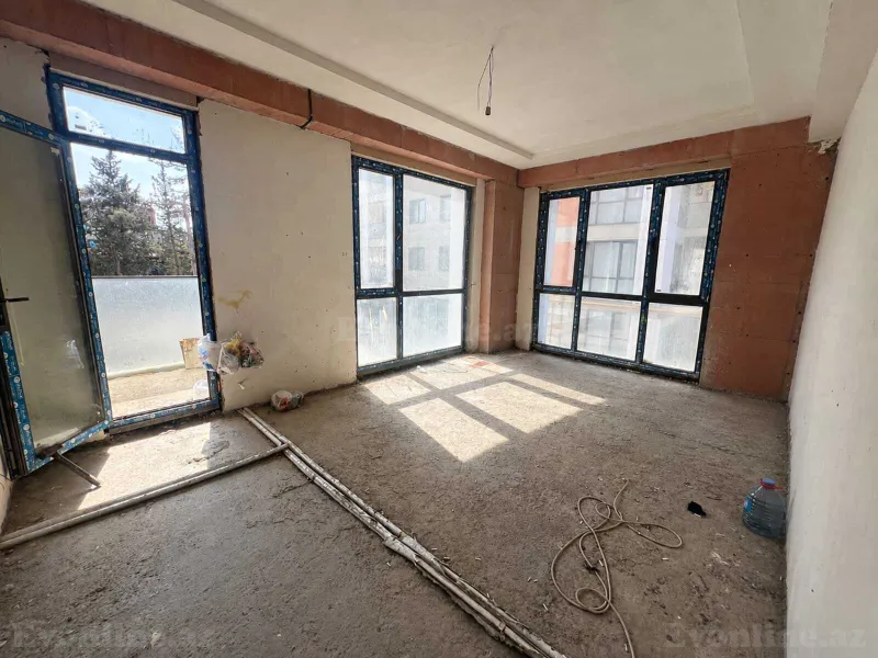 3 otaqlı Mənzil 95 m² Memar Əcəmi m. Satılır