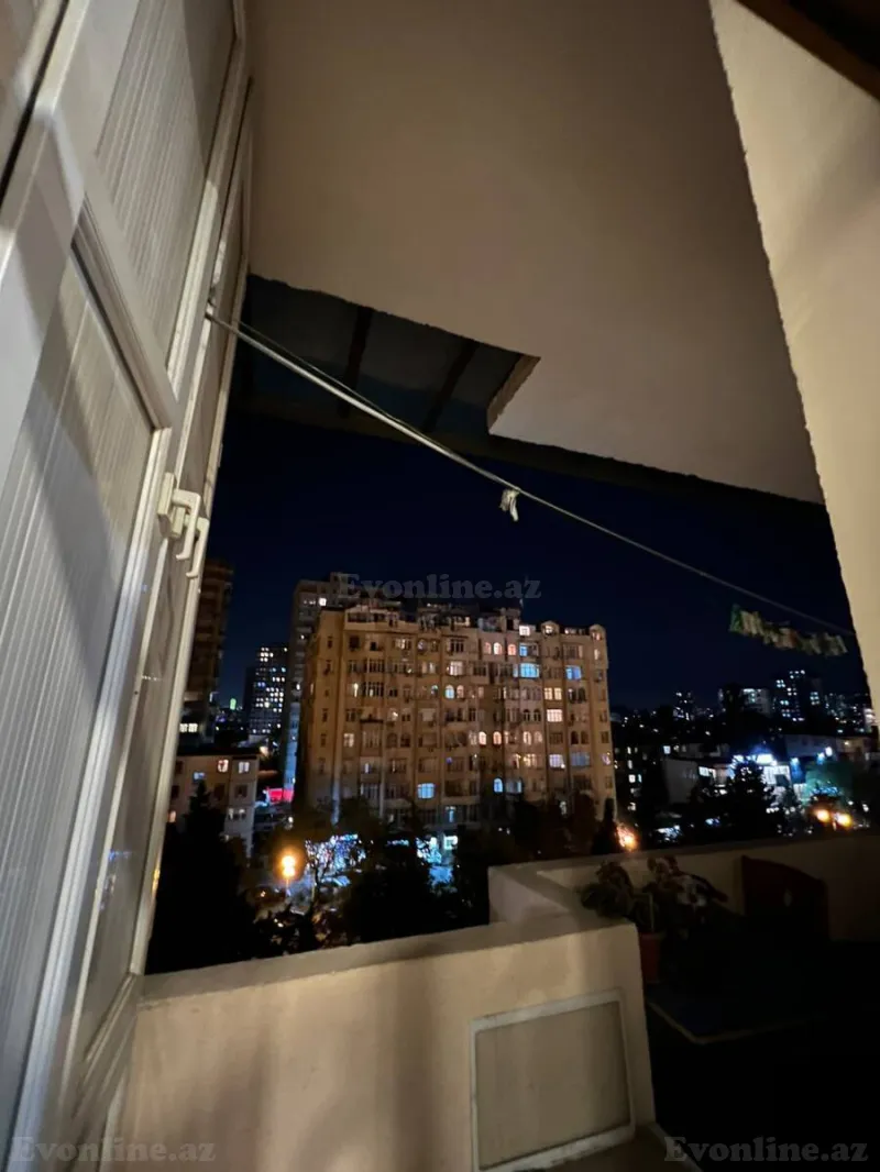 3 otaqlı köhnə tikili mənzil satılır — Memar Əcəmi m., Bakı - şəkil 12