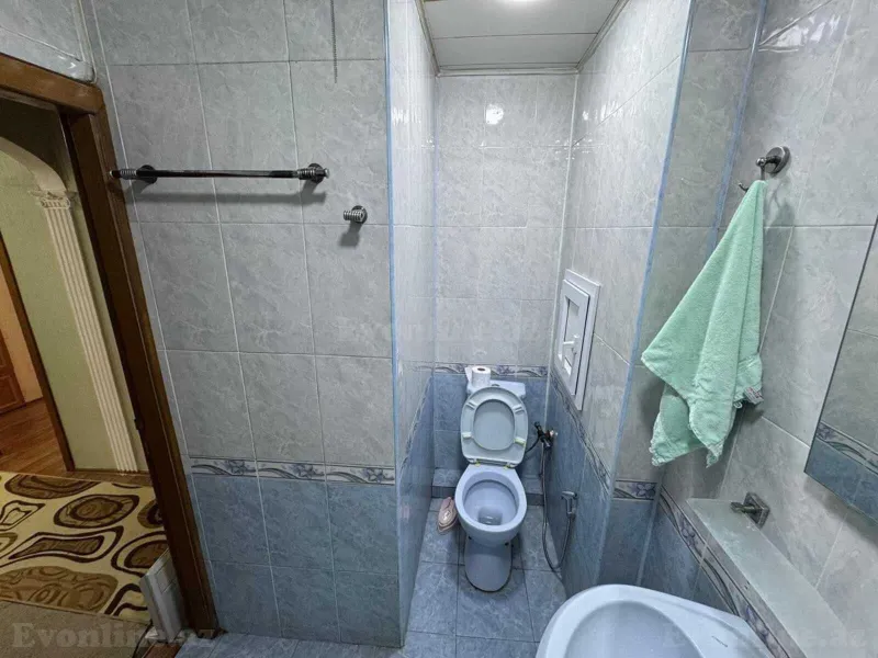 3 otaqlı köhnə tikili mənzil kirayə verilir — 8 Noyabr m., Bakı - şəkil 2