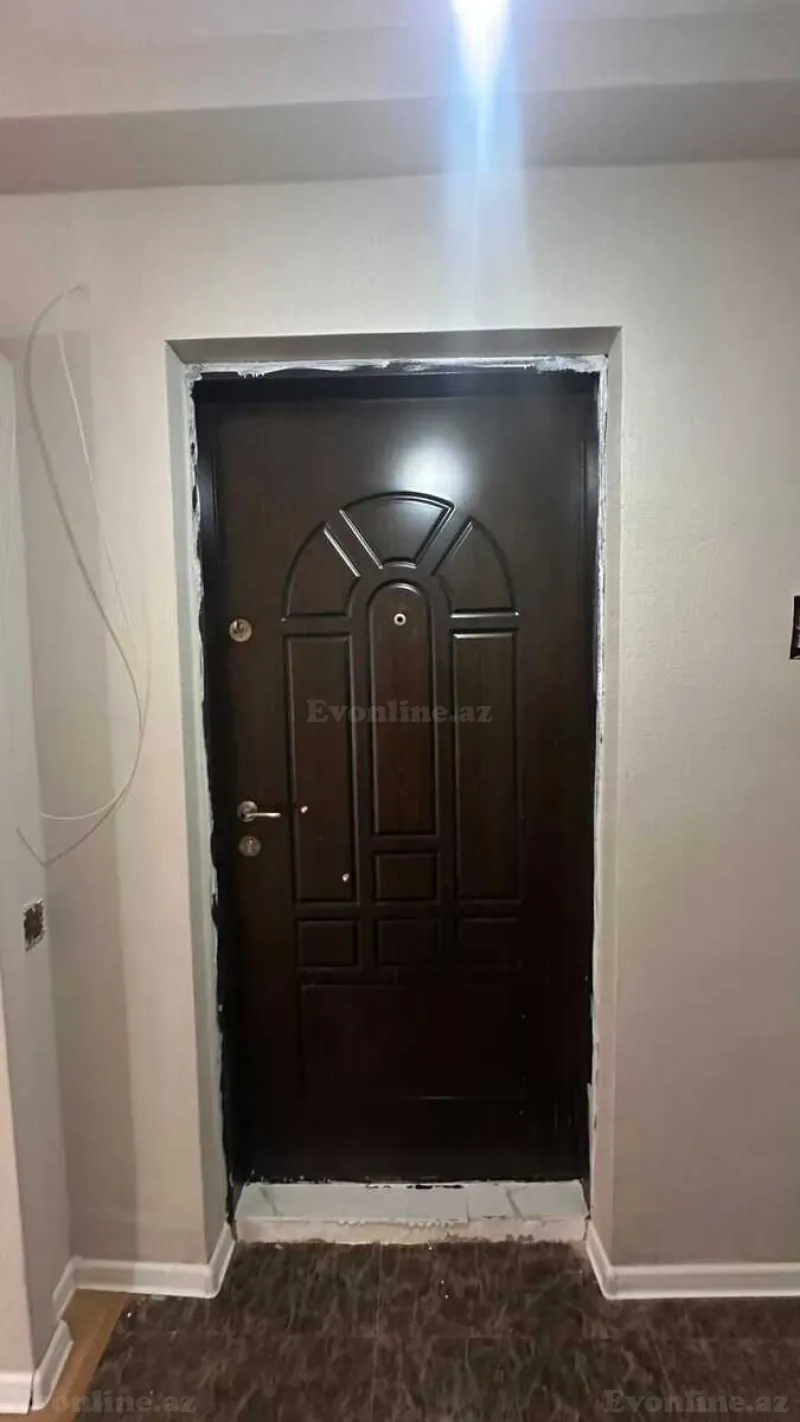 2 otaqlı yeni tikili mənzil satılır — Yeni Yasamal, Bakı - şəkil 12