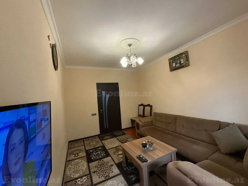 2 otaqlı köhnə tikili mənzil satılır — Suraxanı r., Bakı - şəkil 2