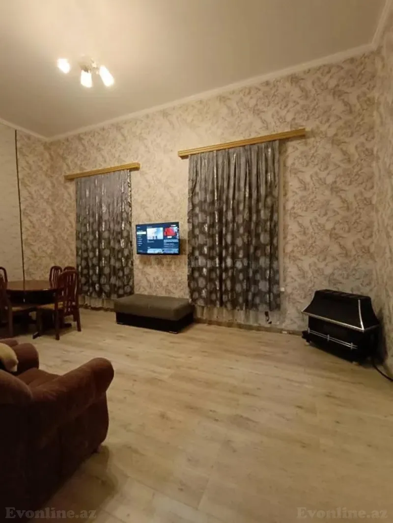4 otaqlı həyət evi kirayə verilir — Yasamal r., Bakı - şəkil 3