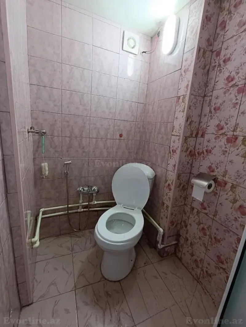 4 otaqlı həyət evi kirayə verilir — Yasamal r., Bakı - şəkil 19
