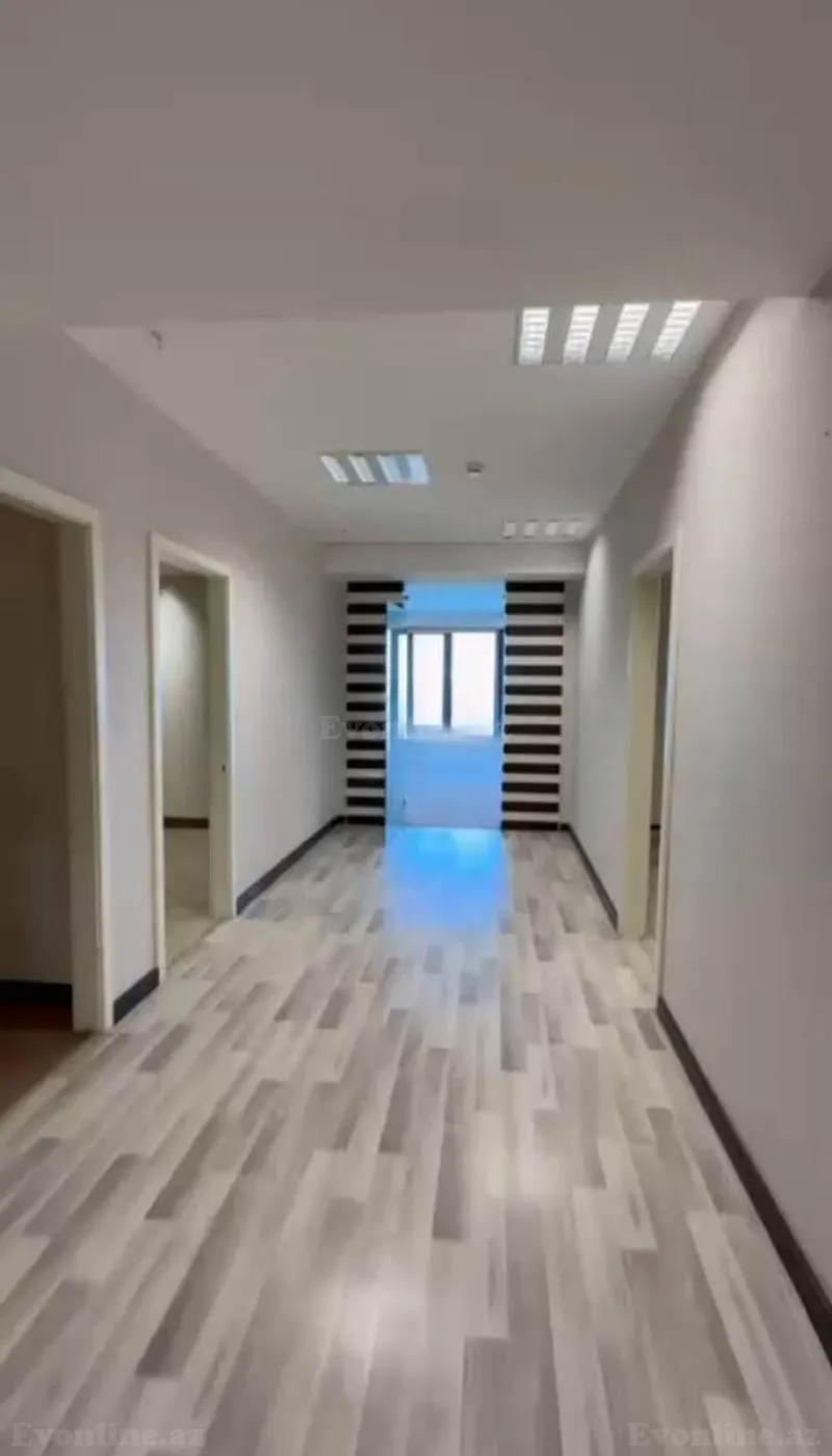 10 otaqlı Ofis 400 m² Xətai r. Kirayə verilir