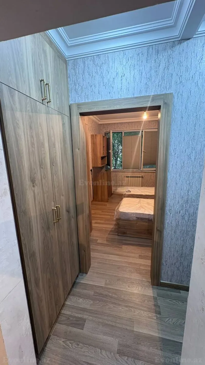 2 otaqlı köhnə tikili mənzil satılır — 3-cü mikrorayon, Bakı - şəkil 5