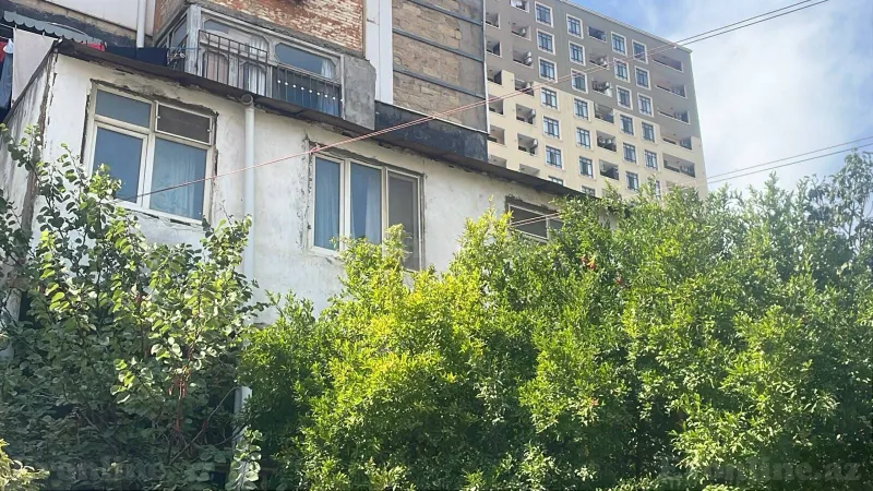 Bakı, Yasamal r., Elmlər Akademiyası m.da 3 otaqlı mənzil satılır