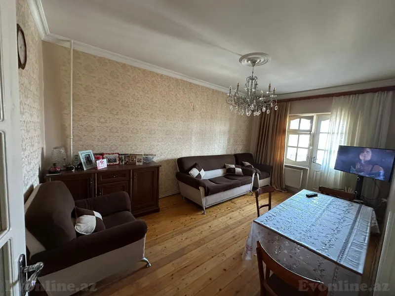 3 otaqlı Mənzil 90 m² Qaraçuxur Kirayə verilir