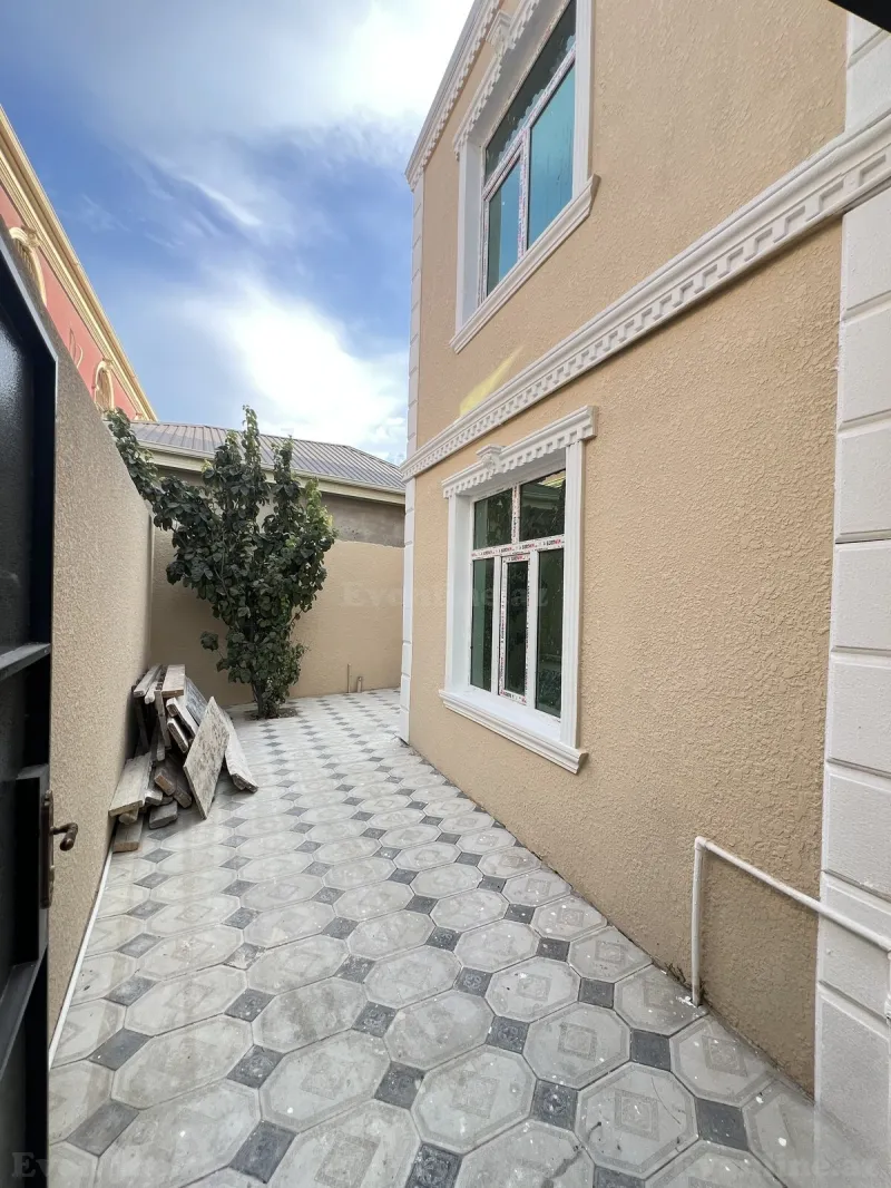 4 otaqlı Həyət evi 80 m² Abşeron r. Satılır
