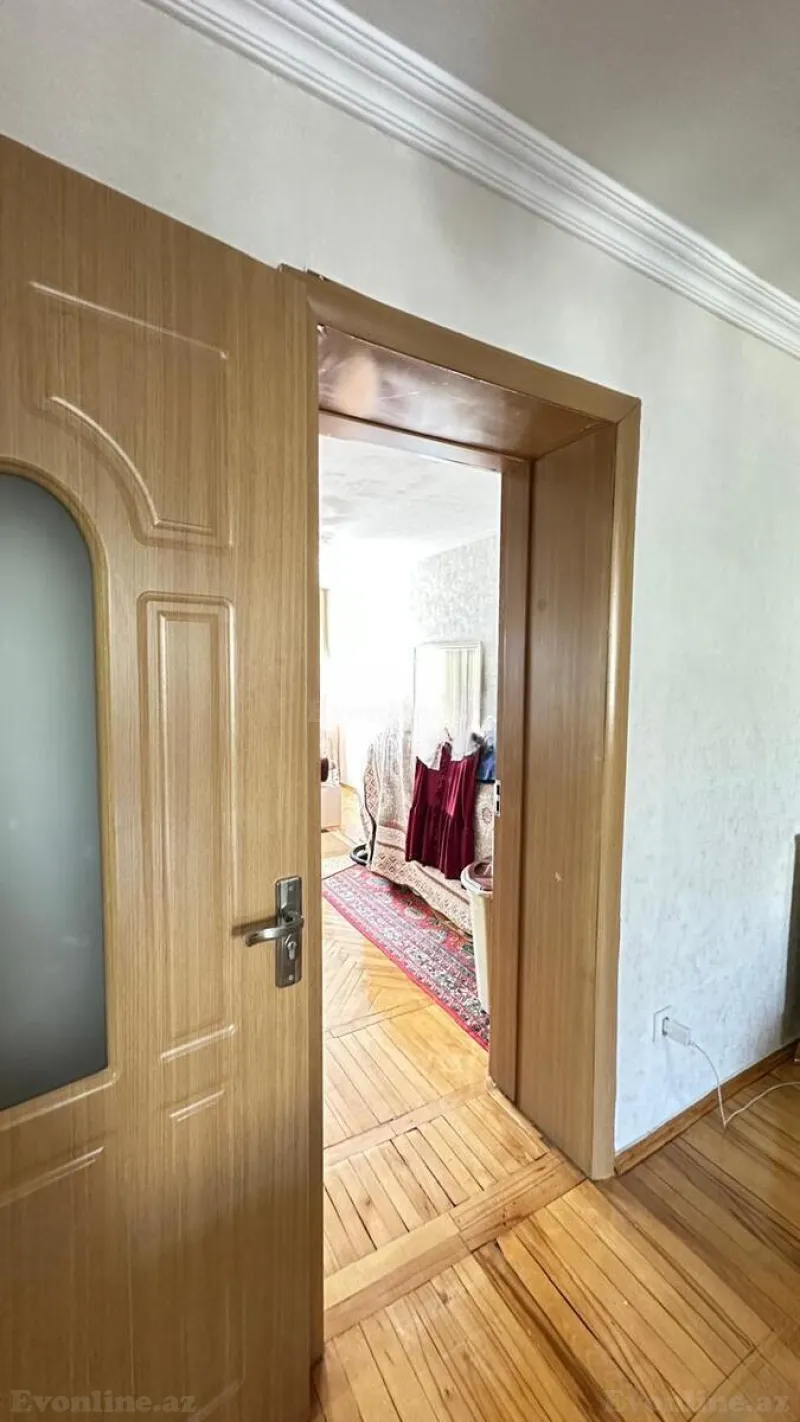 3 otaqlı köhnə tikili mənzil satılır — Xətai r., Bakı - şəkil 9