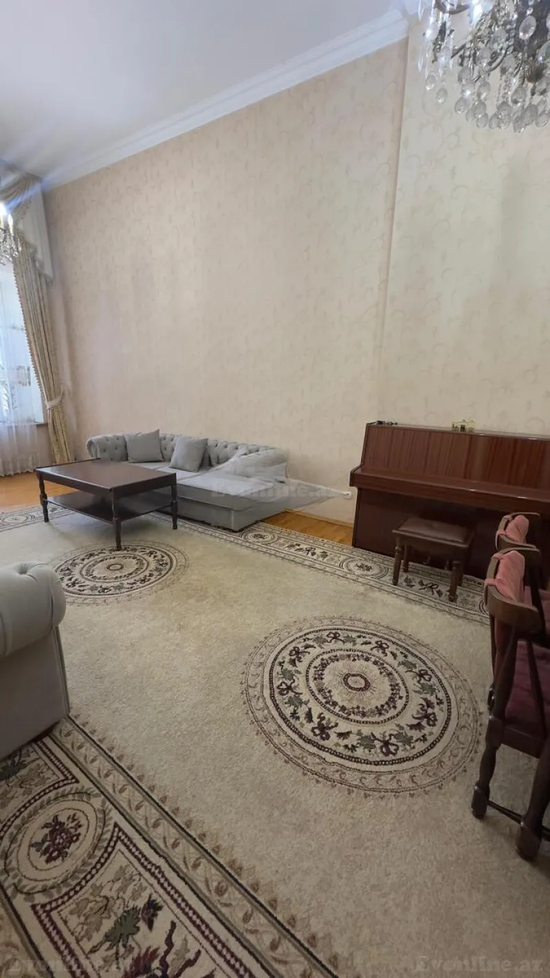 4 otaqlı köhnə tikili mənzil satılır — Səbail r., Bakı - şəkil 8