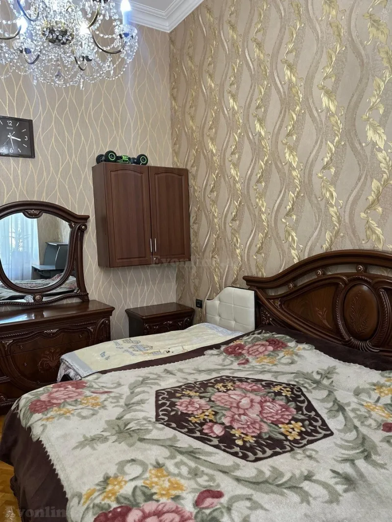4 otaqlı köhnə tikili mənzil satılır — Səbail r., Bakı - şəkil 11