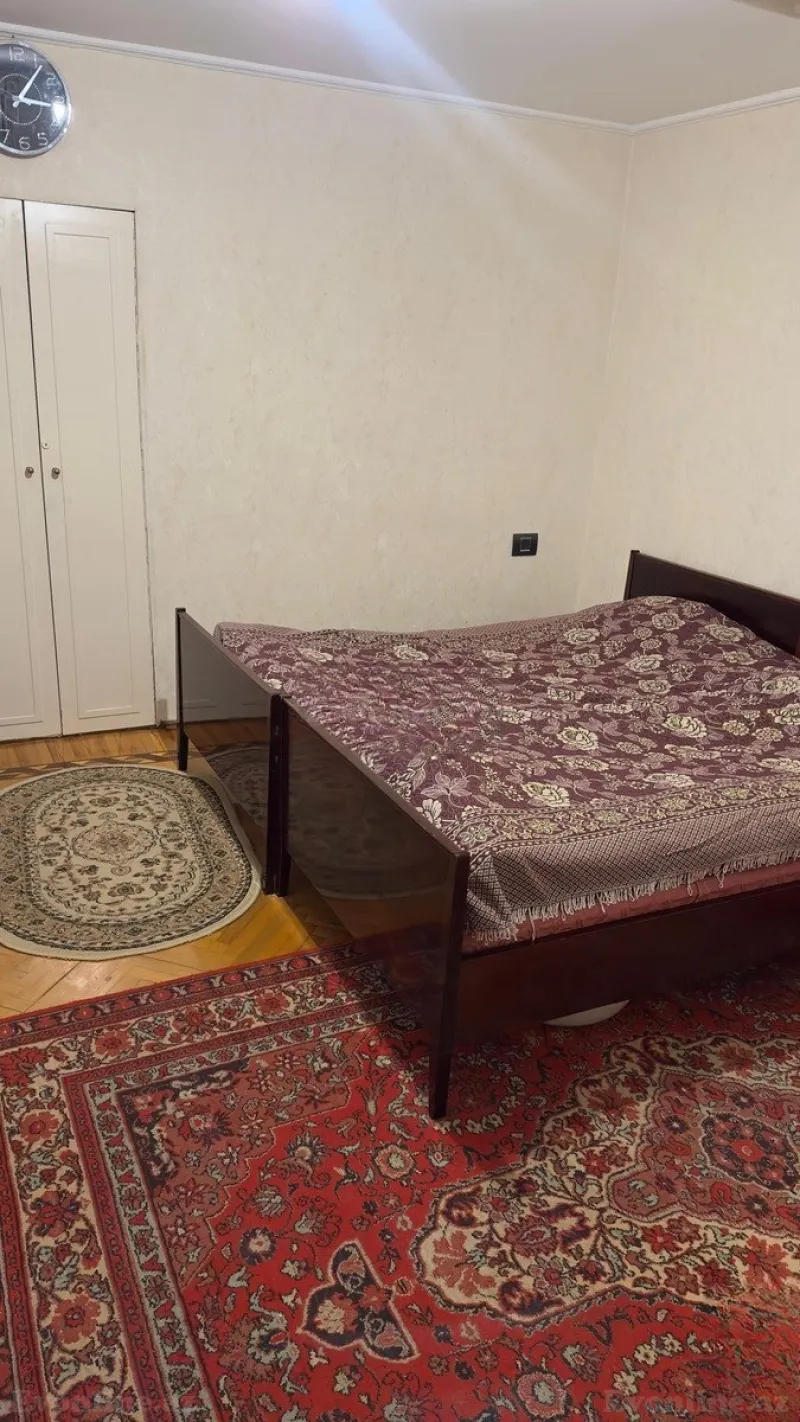 4 otaqlı köhnə tikili mənzil satılır — Səbail r., Bakı - şəkil 14