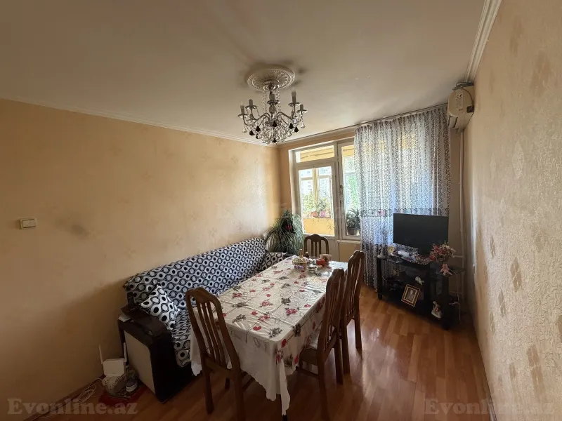2 otaqlı köhnə tikili mənzil satılır — Həzi Aslanov m., Bakı
