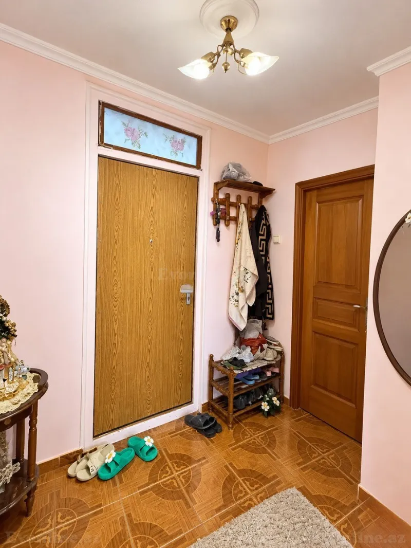2 otaqlı köhnə tikili mənzil satılır — Həzi Aslanov m., Bakı - şəkil 8