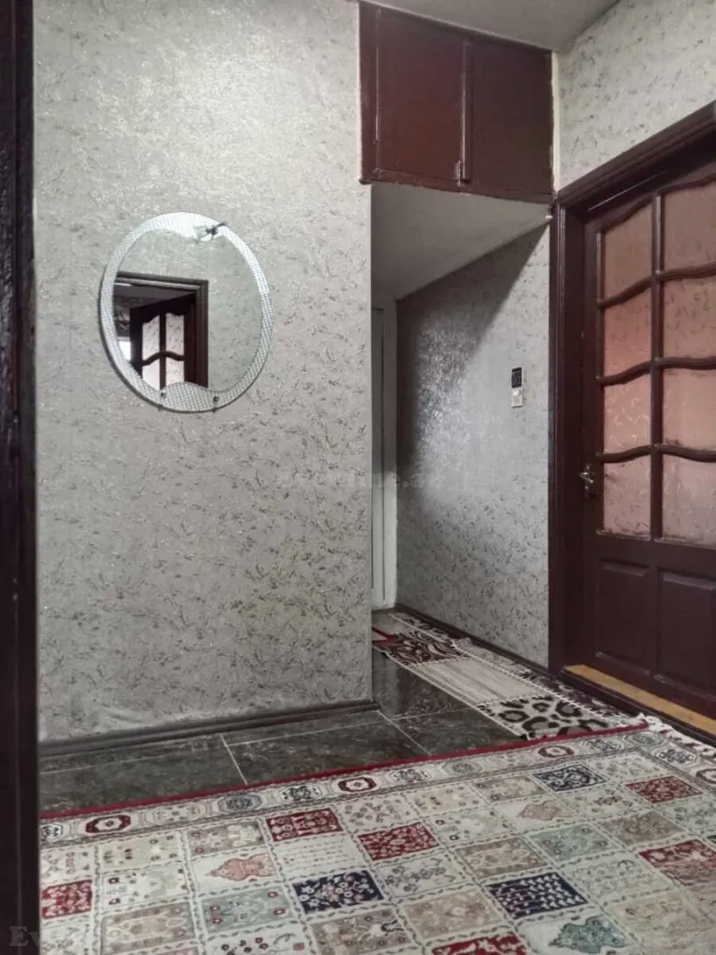 2 otaqlı köhnə tikili mənzil satılır — Həzi Aslanov, Bakı - şəkil 8