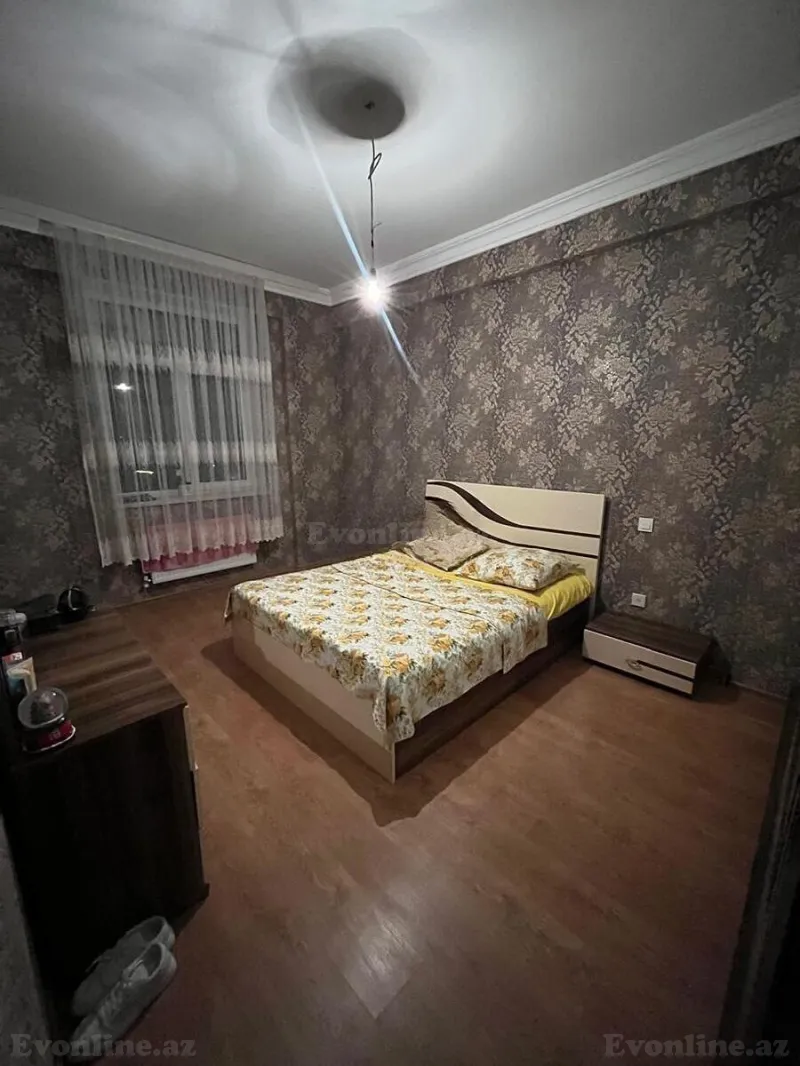 3 otaqlı Mənzil 110 m² Azadlıq prospekti m. Kirayə verilir
