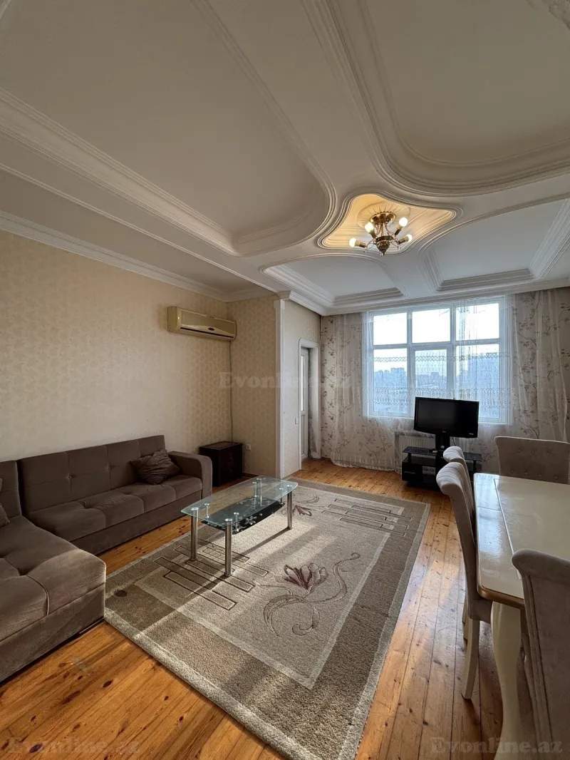 2 otaqlı Mənzil 80 m² Bakıxanov Kirayə verilir