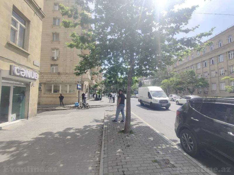 2 otaqlı köhnə tikili mənzil satılır — Elmlər Akademiyası m., Bakı - şəkil 15