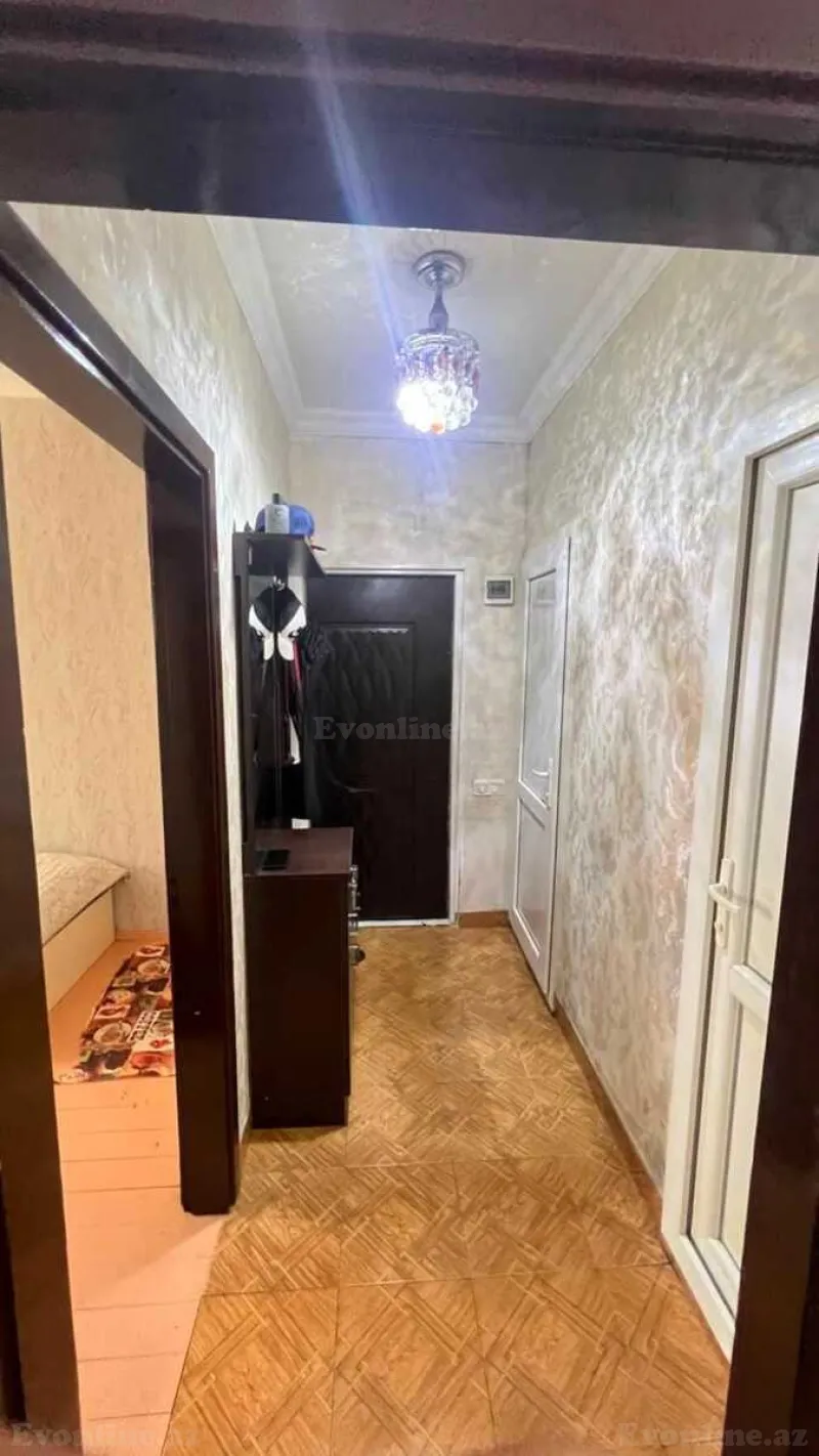 3 otaqlı köhnə tikili mənzil kirayə verilir — Memar Əcəmi m., Bakı - şəkil 10