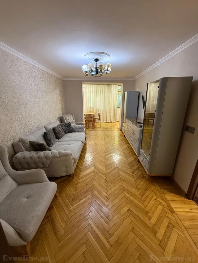 2 otaqlı Mənzil 60 m² Elmlər Akademiyası m. Kirayə verilir