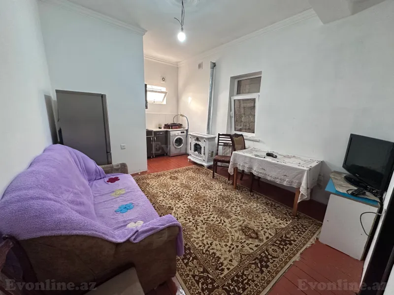 2 otaqlı Həyət evi 35 m² Xırdalan Kirayə verilir