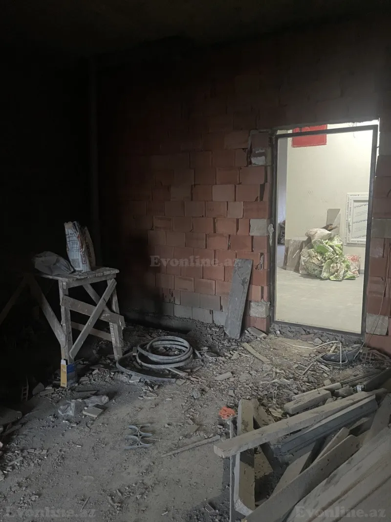 2 otaqlı yeni tikili mənzil satılır — Yeni Günəşli, Bakı - şəkil 3