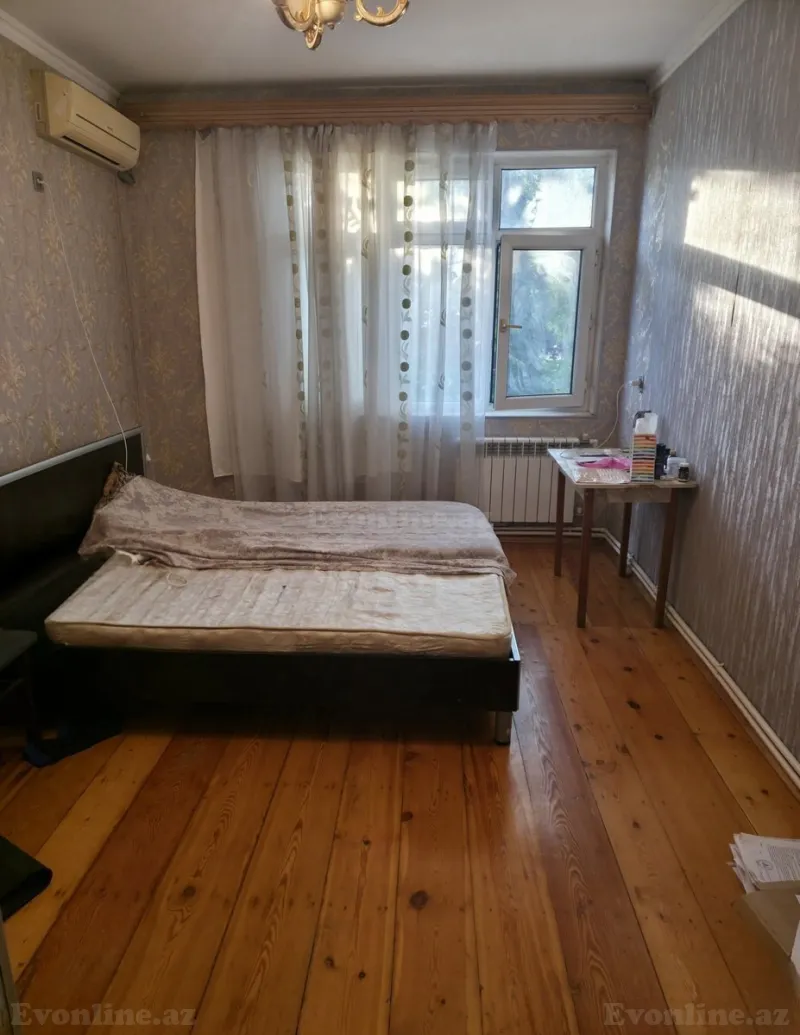 2 otaqlı köhnə tikili mənzil kirayə verilir — 4-cü mikrorayon, Bakı - şəkil 2